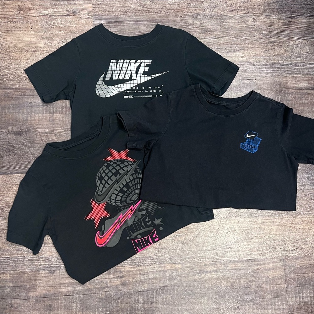 Set of 3 Nike Black Short Sleeve Tee shirts with Graphic Design